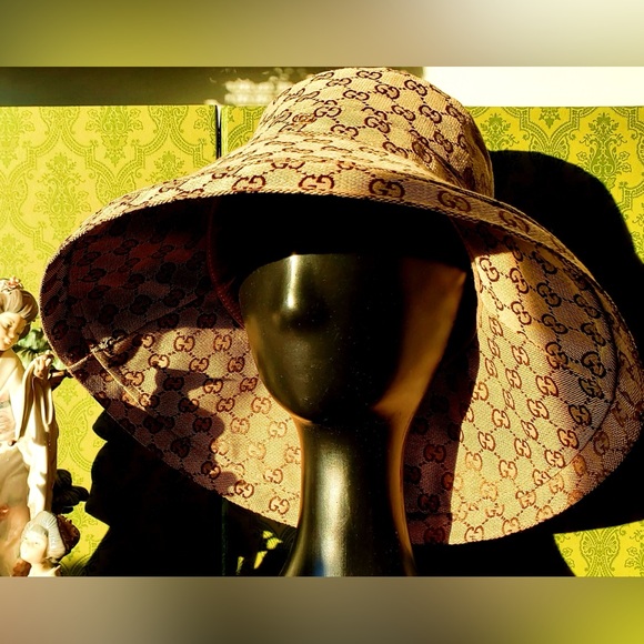 Gucci GG Monogram Bucket Hat Beige Canvas Beach Jacquard Large Wide Brim - Picture 6 of 15